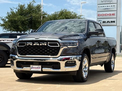 New 2026 RAM 1500 4x4 Crew Cab image 3