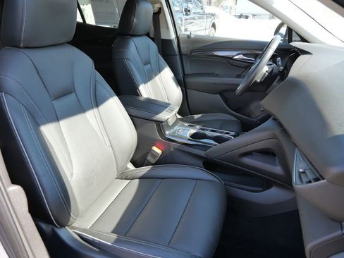 Used 2022 Buick Envision Essence w/ Technology Package I image 15