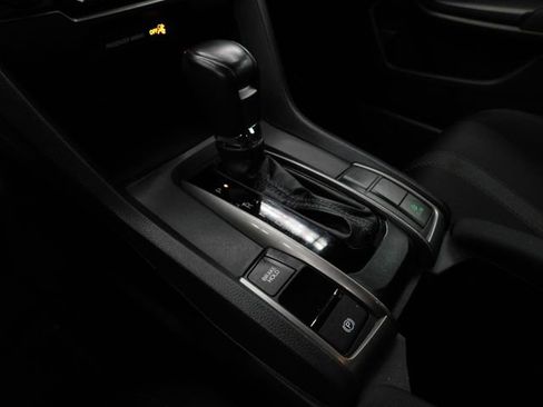 Used 2018 Honda Civic Sport image 24