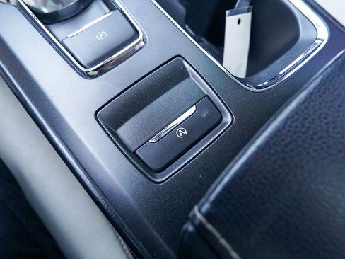 Used 2019 Ford Fusion SE w/ Equipment Group 151A FWD image 27