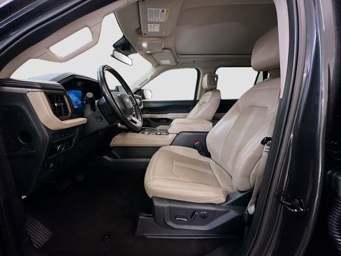Used 2024 Ford Expedition Max Limited image 13