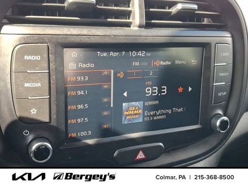 Used 2023 Kia Soul LX image 19