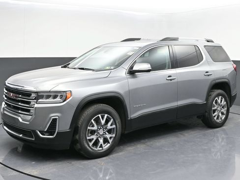Certified 2023 GMC Acadia SLT w/ Technology Package AWD/4WD image 2