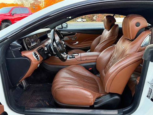 Used 2016 Mercedes-Benz S 63 AMG 4MATIC Coupe image 21