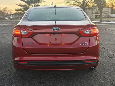 Used 2016 Ford Fusion SE image 4
