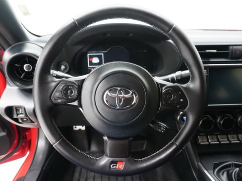 Used 2025 Toyota GR86 Premium RWD image 15