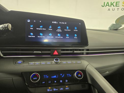 Used 2024 Hyundai Elantra SEL image 21