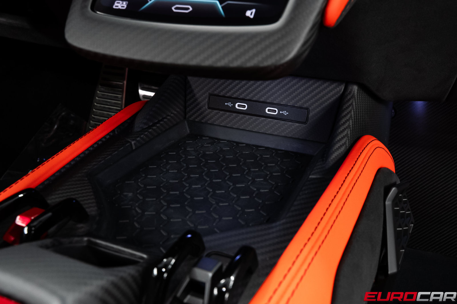 Used 2025 Lamborghini Revuelto AWD/4WD image 38