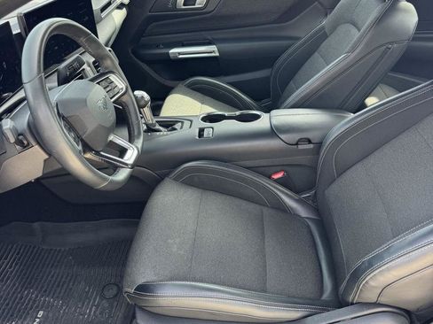 Used 2024 Ford Mustang Coupe RWD image 18