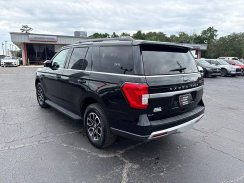 Used 2024 Ford Expedition XLT RWD image 8
