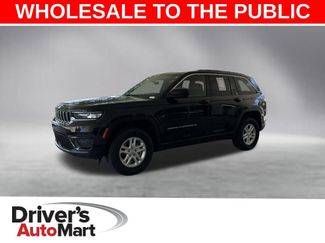 Used 2025 Jeep Grand Cherokee Laredo AWD/4WD 360° Tour