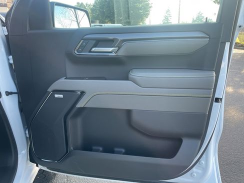 Used 2025 Chevrolet Silverado 1500 ZR2 w/ Technology Package image 65