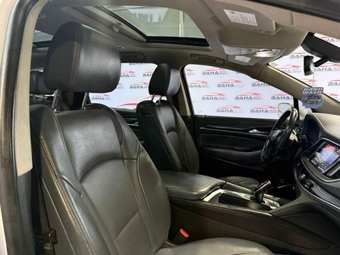 Used 2020 Buick Enclave Essence image 46