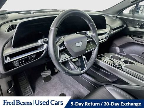 Used 2024 Cadillac Lyriq Luxury AWD/4WD image 13