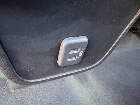 Used 2022 Chevrolet Equinox LT FWD image 8