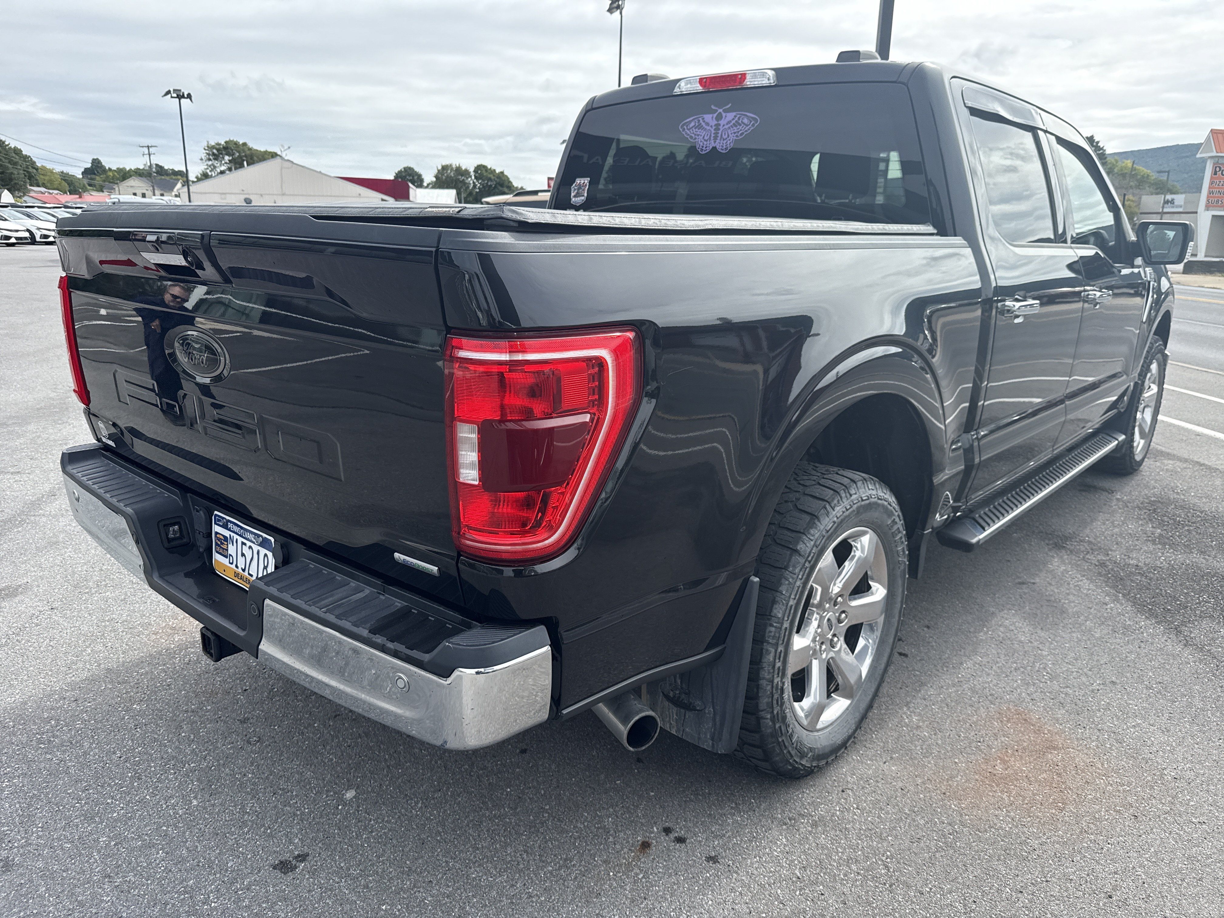 Used 2021 Ford F150 XLT w/ Equipment Group 302A High AWD/4WD image 3
