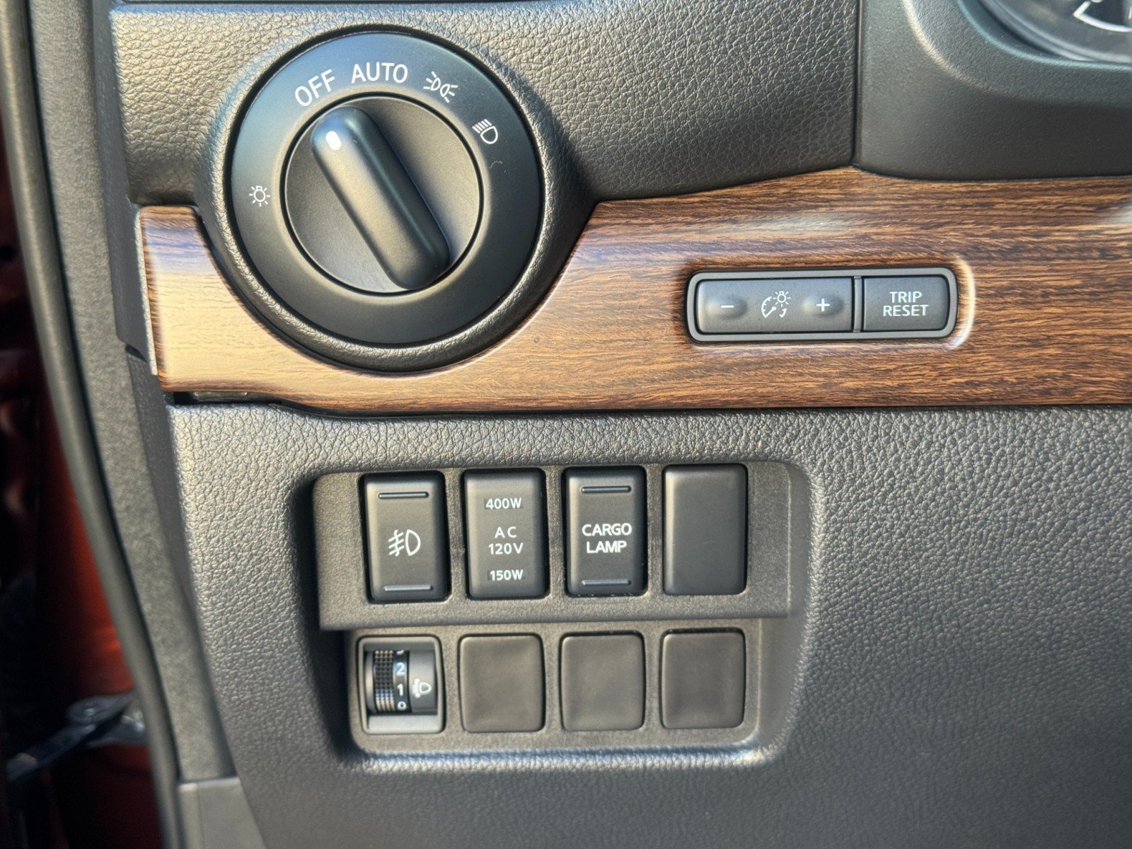 Used 2016 Nissan Titan Platinum Reserve RWD image 17
