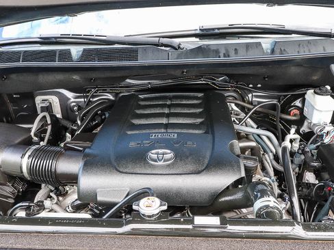 Used 2020 Toyota Tundra Platinum AWD/4WD image 39
