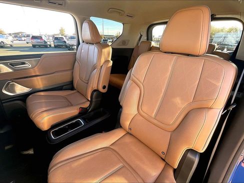 Certified 2025 INFINITI QX80 Sensory image 34