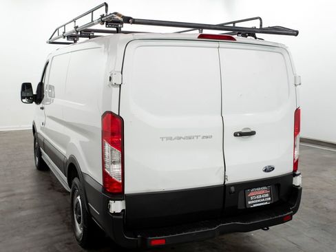 Used 2019 Ford Transit 250 Base image 15