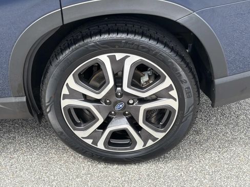 Used 2023 Subaru Ascent Limited w/ Technology Package AWD/4WD image 19