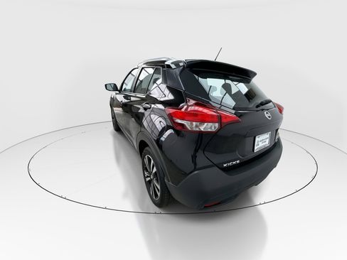 Used 2019 Nissan Kicks SR w/ SR Premium Package image 6