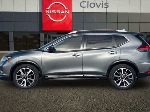 Used 2019 Nissan Rogue SL w/ Premium Package image 6