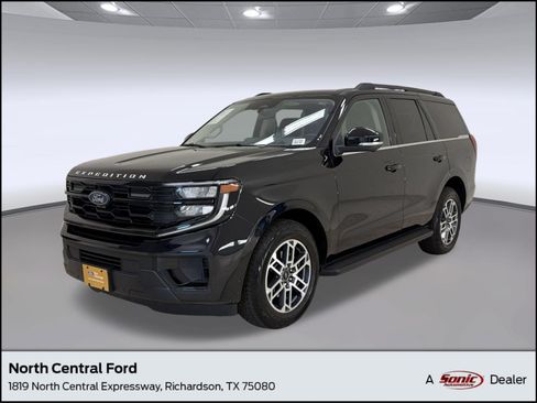Certified 2025 Ford Expedition Active AWD/4WD image 1