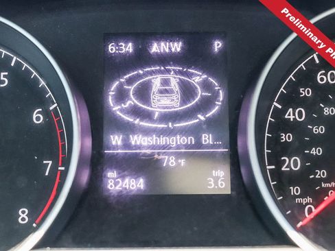 Used 2017 Volkswagen Golf SportWagen FWD image 18