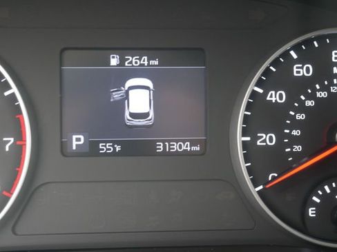 Used 2022 Kia Seltos LX image 17