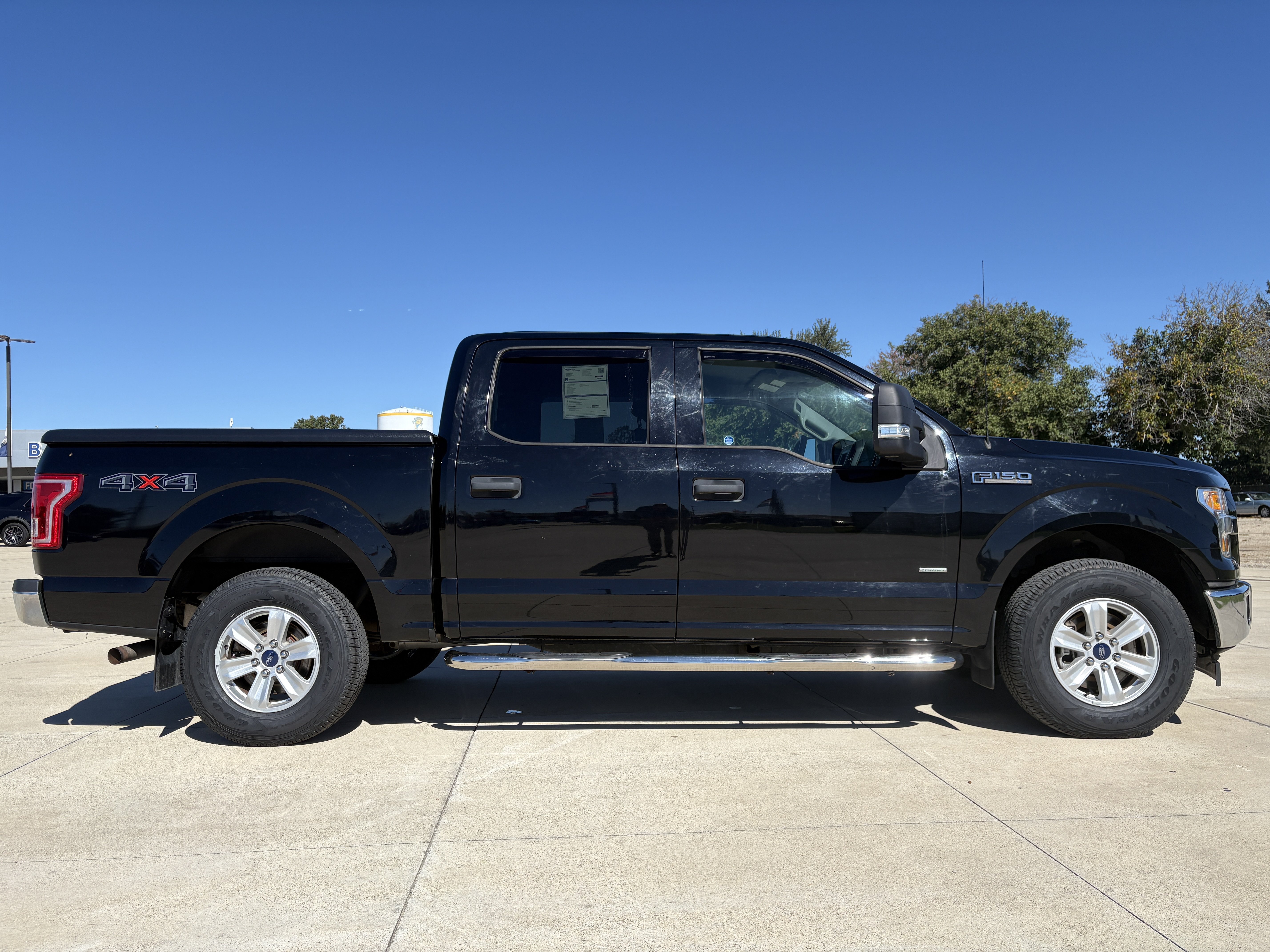 Used 2017 Ford F150 XLT w/ Trailer Tow Package AWD/4WD image 3