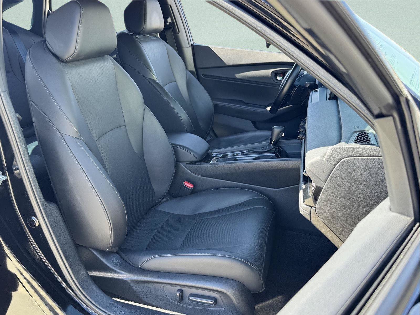 Used 2025 Honda Accord Sport image 30