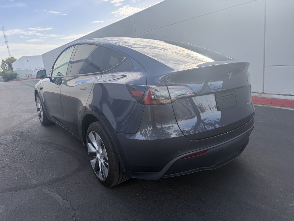 Used 2021 Tesla Model Y Long Range AWD/4WD image 4