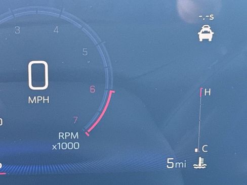 New 2026 Chevrolet Trax LT w/ Sunroof Package image 16