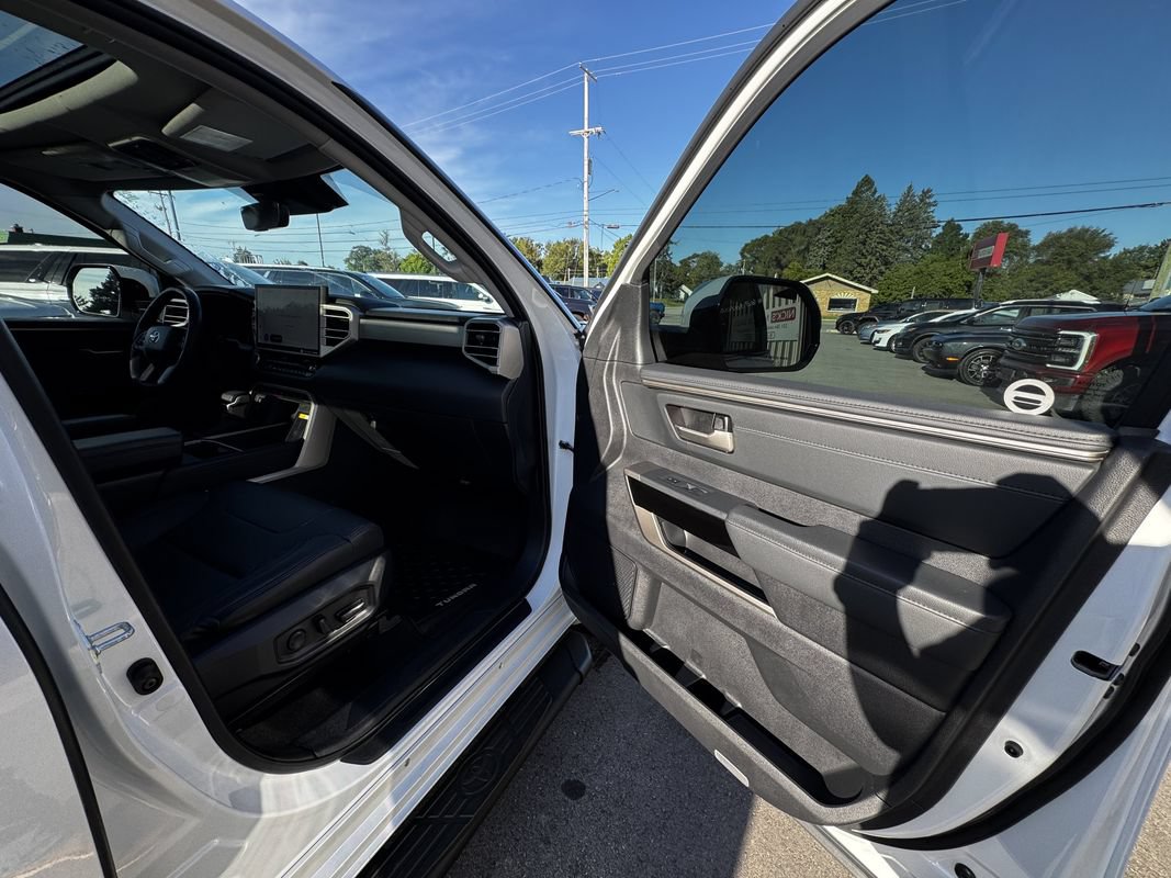 Used 2022 Toyota Tundra Limited AWD/4WD image 29