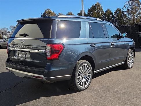 Used 2022 Ford Expedition Limited image 6