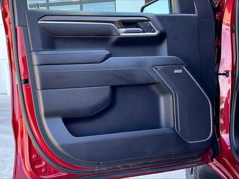 Used 2022 Chevrolet Silverado 1500 LT Trail Boss w/ Convenience Package II image 23