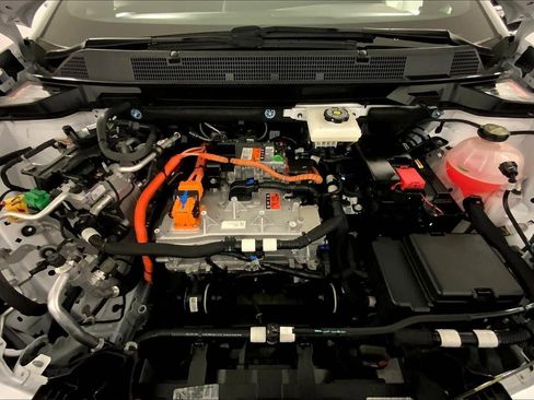 Used 2025 Chevrolet Equinox EV LT w/ Convenience Package image 10