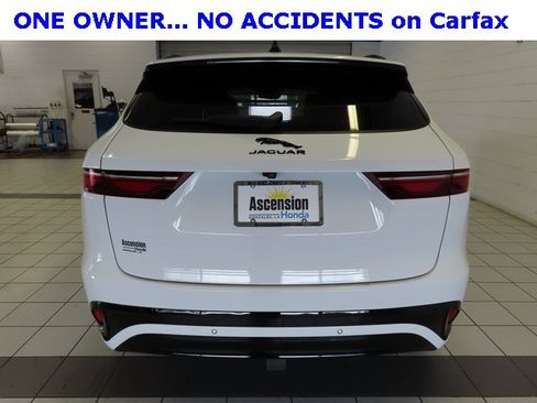 Used 2024 Jaguar F-PACE R-Dynamic S image 13