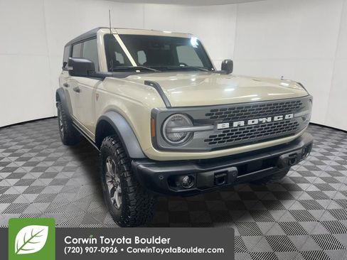 Used 2025 Ford Bronco Badlands AWD/4WD image 1