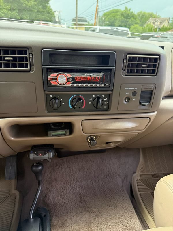 Used 2001 Ford F250 Lariat AWD/4WD image 11