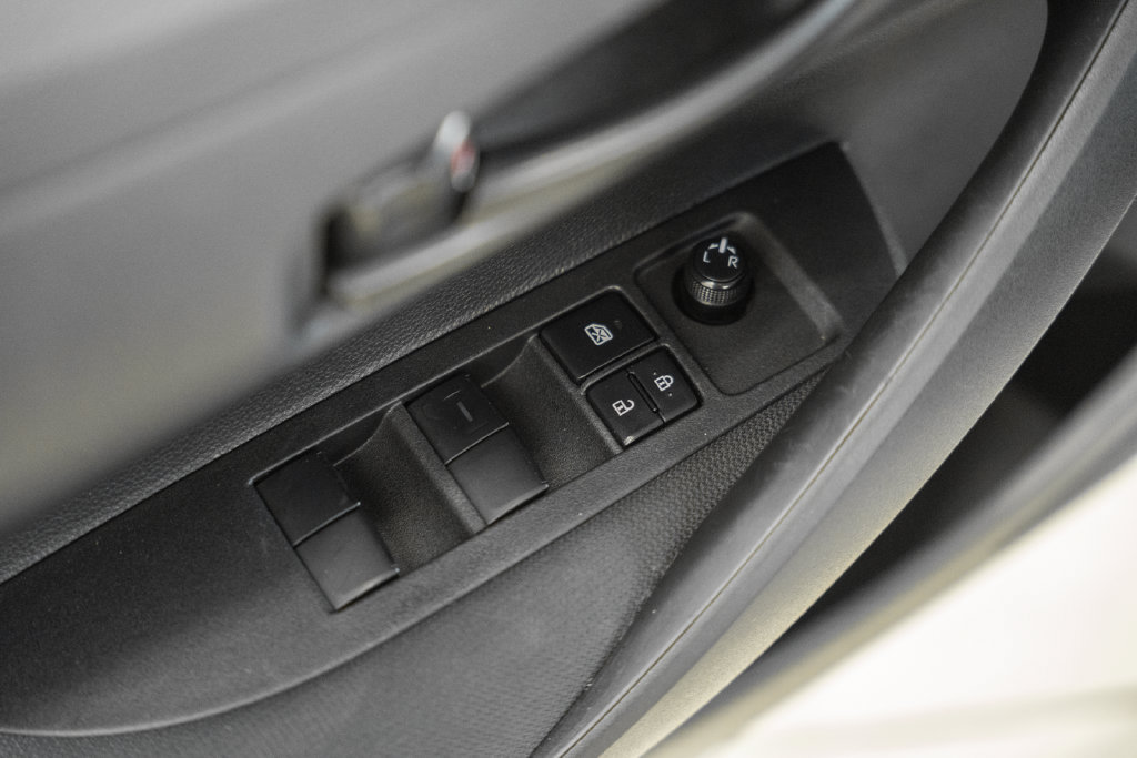 Used 2026 Toyota Corolla LE w/ LE Premium Package FWD image 35