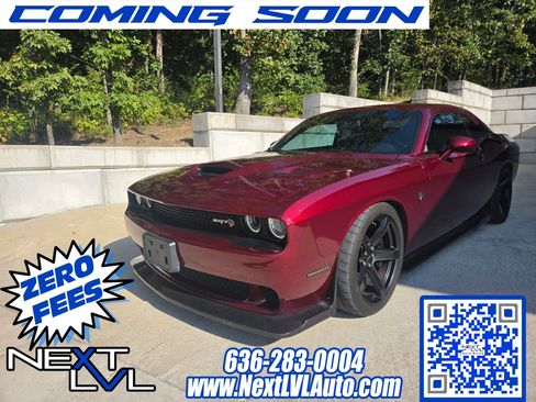 Used 2018 Dodge Challenger SRT Hellcat RWD image 1