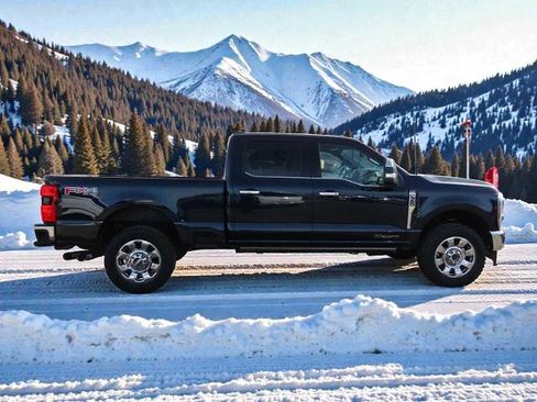 Certified 2024 Ford F350 Lariat w/ Lariat Ultimate Package image 7