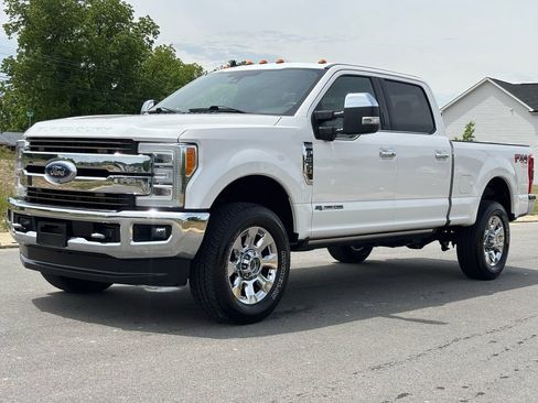 Used 2019 Ford F350 King Ranch w/ King Ranch Ultimate Package AWD/4WD image 8