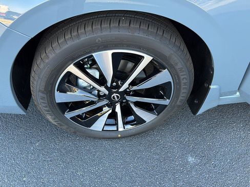 New 2025 Nissan Sentra SV w/ SV Premium Package image 32