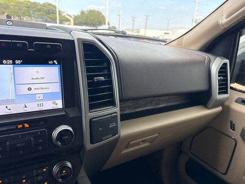 Used 2018 Ford F150 Lariat w/ Equipment Group 502A Luxury AWD/4WD image 25