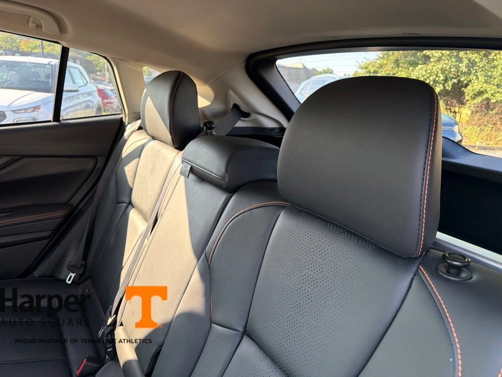 Used 2019 Subaru Crosstrek 2.0i Limited w/ Moonroof Package w/Navigation AWD/4WD image 9