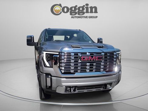 New 2026 GMC Sierra 3500 Denali w/ Technology Package image 17