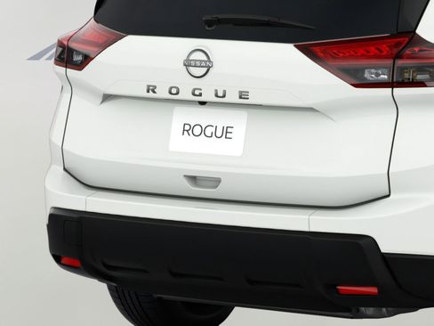 New 2026 Nissan Rogue SV FWD image 14
